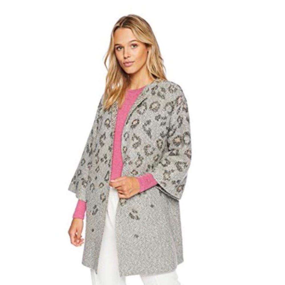 ⛔ SOLD ⛔ Leopard Cardigan